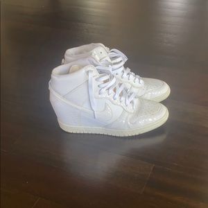 Nike women’s wedge sneaker